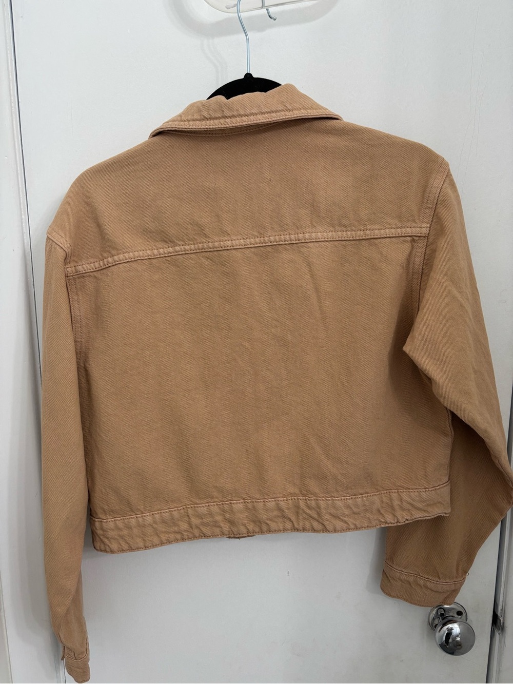 PIECES Tan Cropped Jean Jacket - Picture 2 of 2